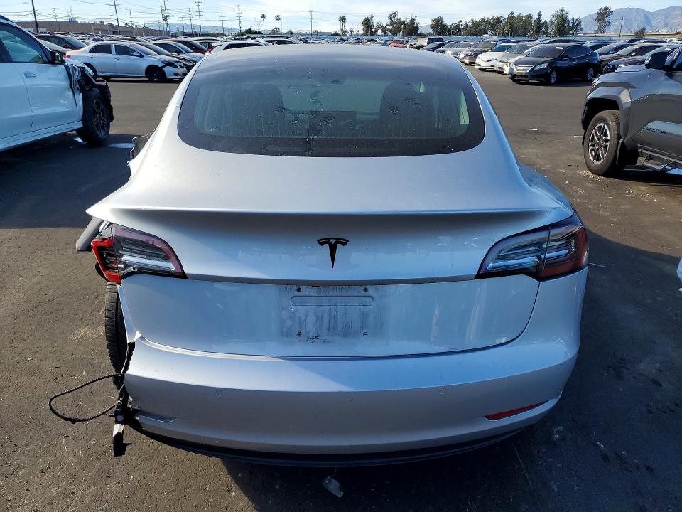 Продажа на аукционе авто 2018 Tesla Model 3, vin: 5YJ3E1EAXJF060537, номер лота: 41639926