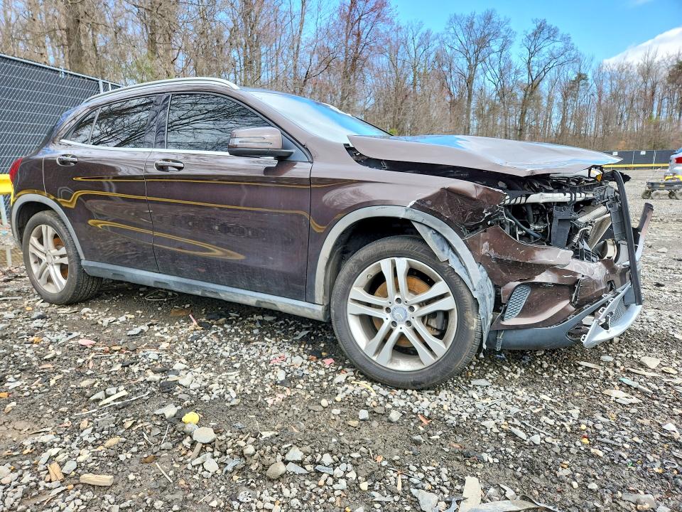 2015 Mercedes-benz Gla მანქანა იყიდება აუქციონზე, vin: WDCTG4EB5FJ117418, აუქციონის ნომერი: 47275886