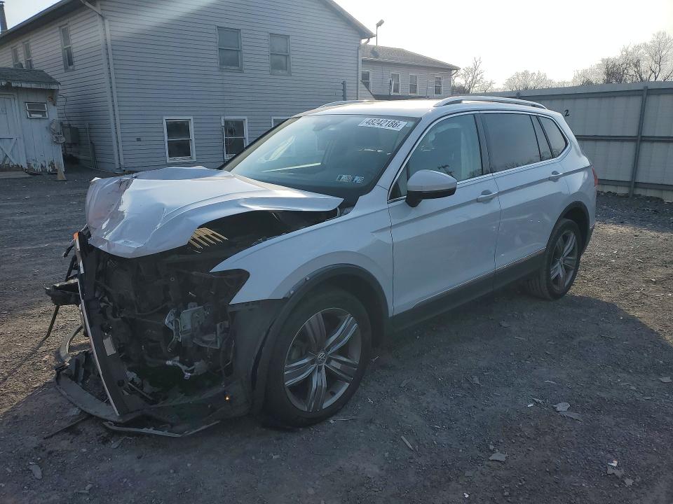 Продаж на аукціоні авто 2018 Volkswagen Tiguan, vin: 3VV4B7AX3JM214092, номер лоту: 48242186