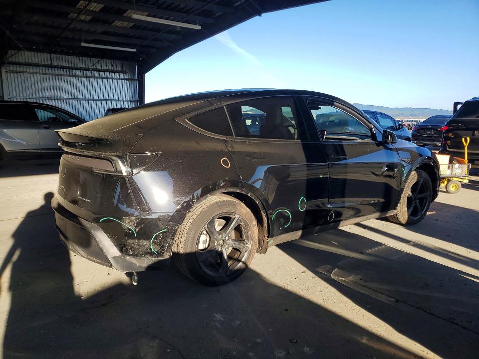 2026 Tesla Model Y მანქანა იყიდება აუქციონზე, vin: 7SAYGDEE0TF358105, აუქციონის ნომერი: 46286716