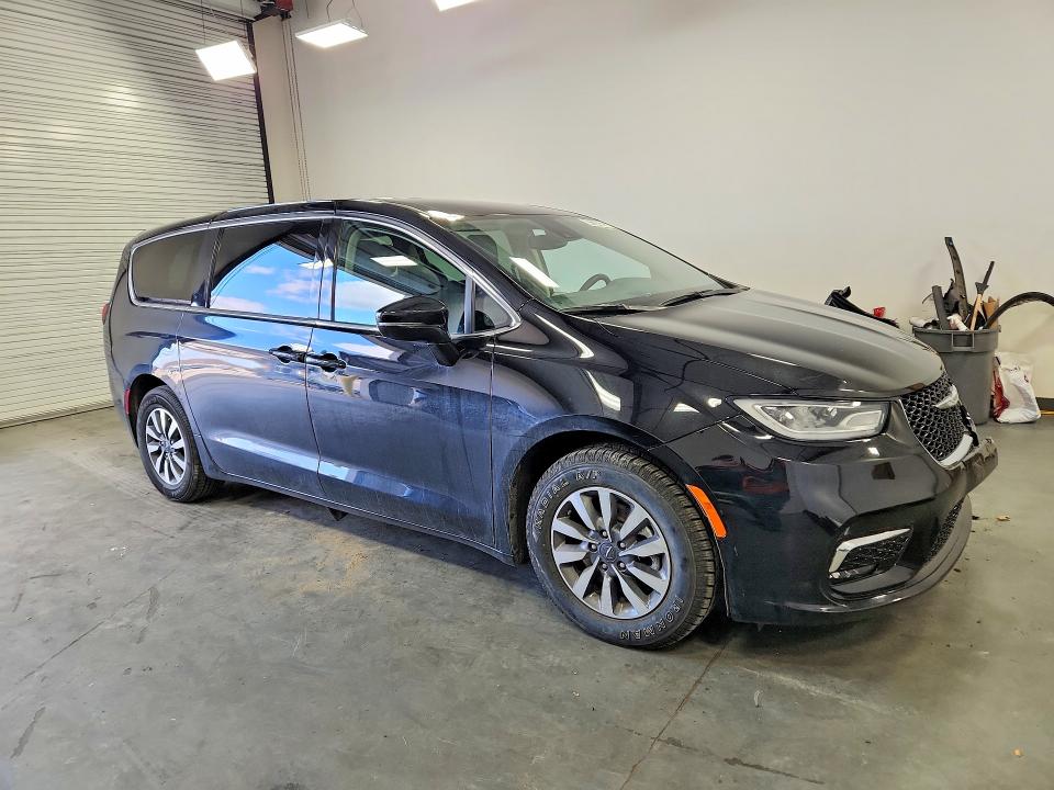 Продажа на аукционе авто 2024 Chrysler Pacifica, vin: 2C4RC1S77RR156781, номер лота: 47334326
