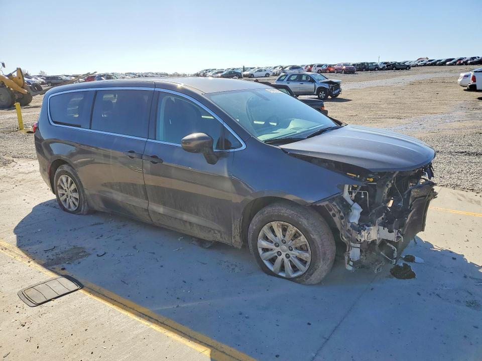Продажа на аукционе авто 2019 Chrysler Pacifica, vin: 2C4RC1AG2KR509550, номер лота: 45545026
