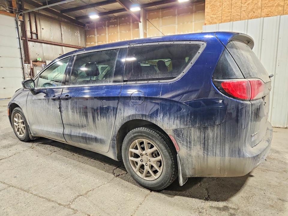 41642916 :رقم المزاد ، 2C4RC1CG2LR138484 vin ، 2020 Chrysler Voyager مزاد بيع