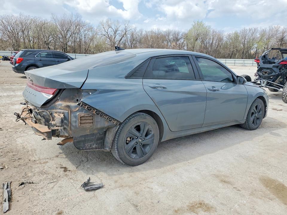 2022 Hyundai Elantra მანქანა იყიდება აუქციონზე, vin: KMHLM4AG3NU332675, აუქციონის ნომერი: 41841296