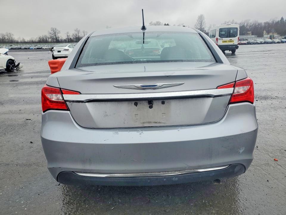 2013 Chrysler 200 მანქანა იყიდება აუქციონზე, vin: 1C3CCBBB9DN656502, აუქციონის ნომერი: 79985645