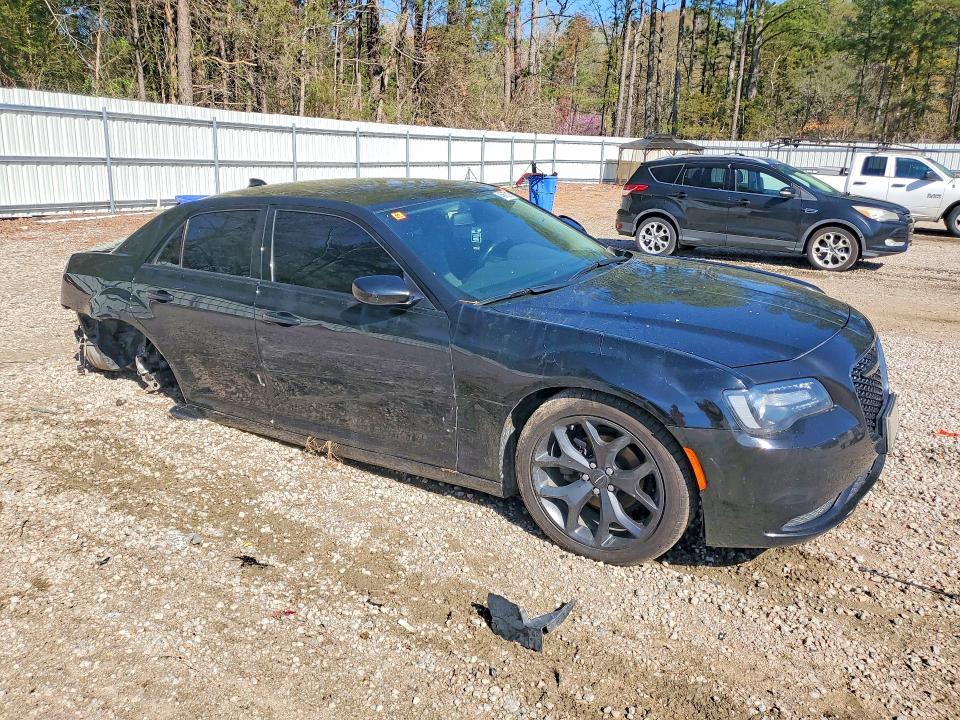 Продажа на аукционе авто 2020 Chrysler 300, vin: 2C3CCAAG2LH193939, номер лота: 45667316