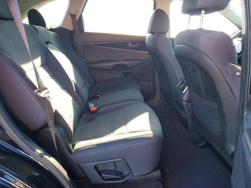 45940176 :رقم المزاد ، 5XYPG4A34KG558974 vin ، 2019 Kia Sorento مزاد بيع