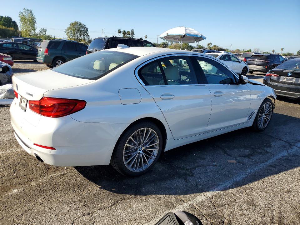 2019 Bmw 530 მანქანა იყიდება აუქციონზე, vin: WBAJA5C59KWW37777, აუქციონის ნომერი: 45466716