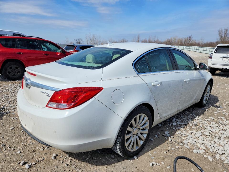 46493586 :رقم المزاد ، W04GR5EC6B1012634 vin ، 2011 Buick Regal مزاد بيع