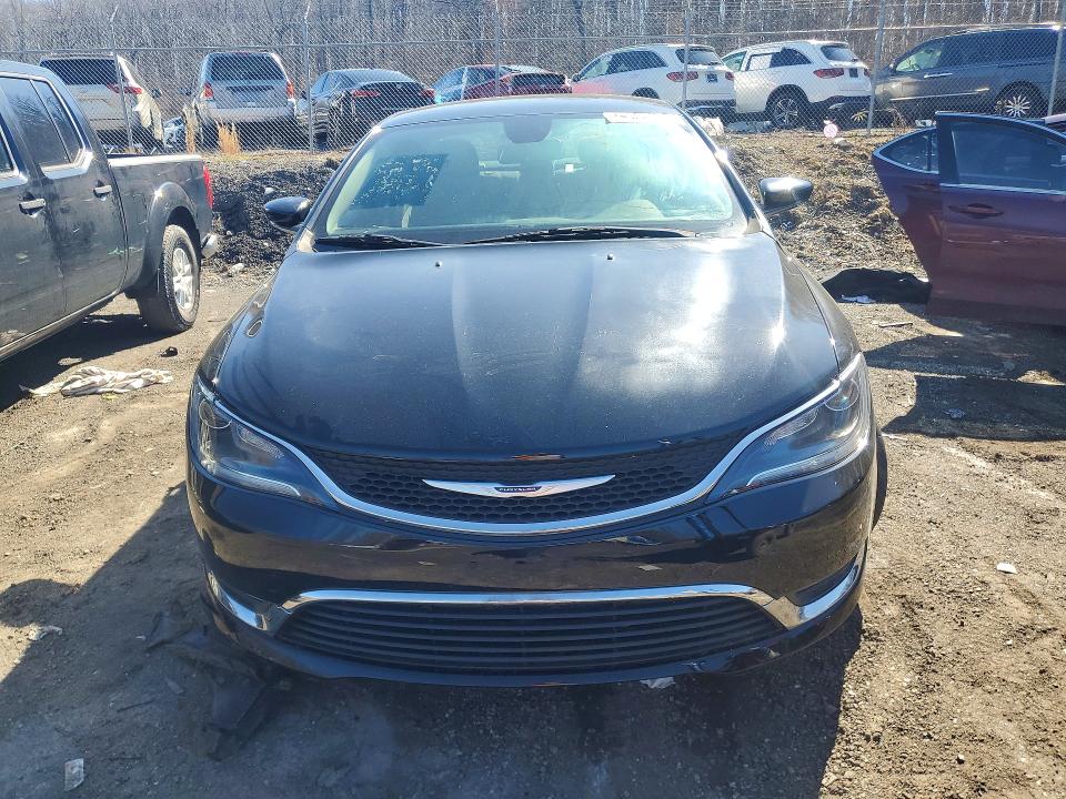 79900545 :رقم المزاد ، 1C3CCCAB5FN699194 vin ، 2015 Chrysler 200 مزاد بيع