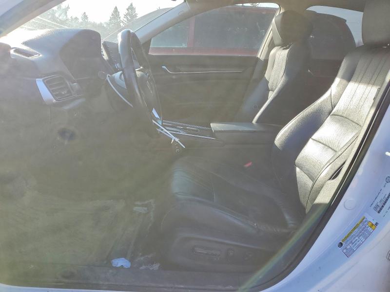 41919506 :رقم المزاد ، 1HGCV1F53JA811912 vin ، 2018 Honda Accord مزاد بيع