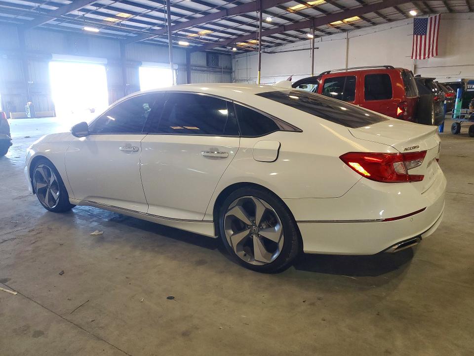 2018 Honda Accord მანქანა იყიდება აუქციონზე, vin: 1HGCV1F95JA064087, აუქციონის ნომერი: 46770376