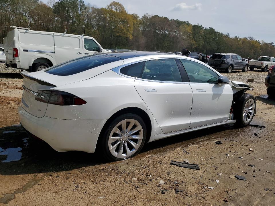 2017 Tesla Model S მანქანა იყიდება აუქციონზე, vin: 5YJSA1E16HF198867, აუქციონის ნომერი: 46840406