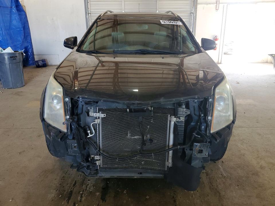 79317575 :رقم المزاد ، 3GYFNCE3XFS562760 vin ، 2015 Cadillac Srx مزاد بيع