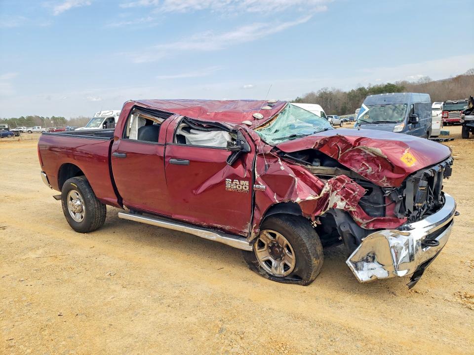 41868726 :رقم المزاد ، 3C63R3CJ1JG335202 vin ، 2018 Ram 3500 مزاد بيع