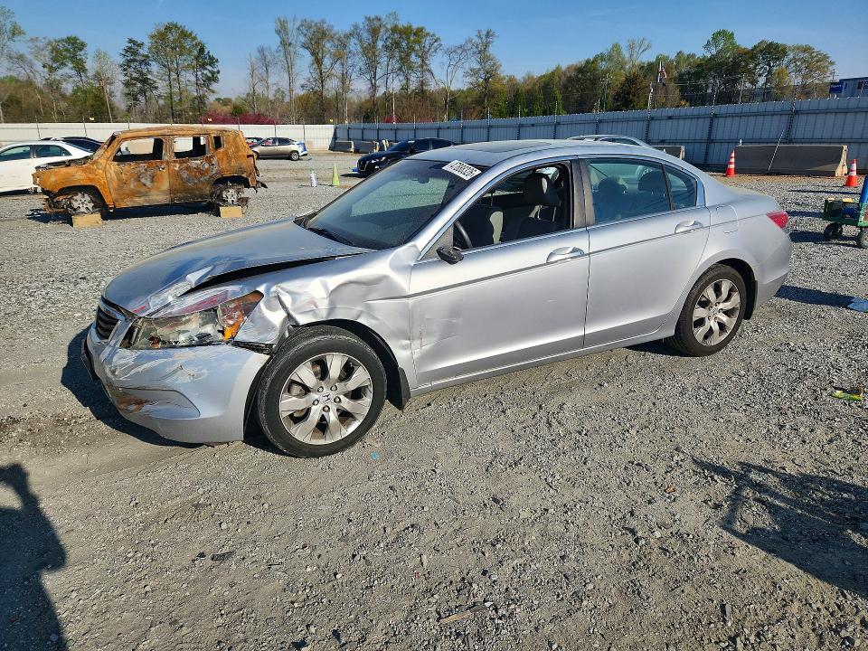2010 Honda Accord მანქანა იყიდება აუქციონზე, vin: 1HGCP2F86AA031946, აუქციონის ნომერი: 47888326