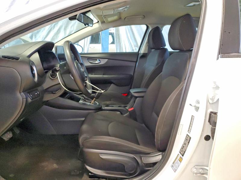 2021 Kia Forte მანქანა იყიდება აუქციონზე, vin: 3KPF24AD6ME331708, აუქციონის ნომერი: 46642076
