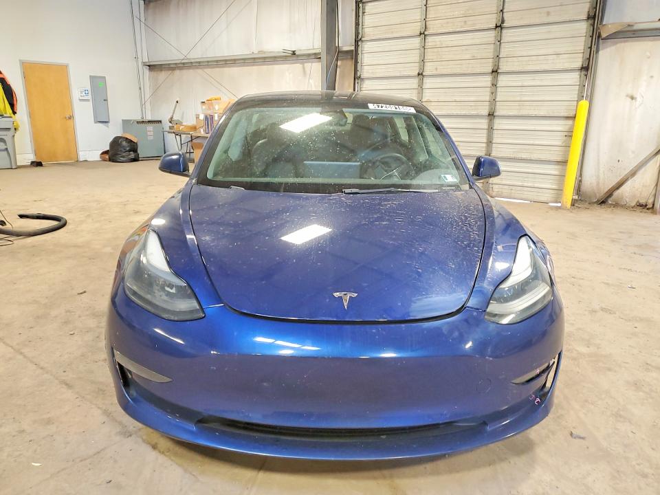 47259166 :رقم المزاد ، 5YJ3E1EA5NF372612 vin ، 2022 Tesla Model 3 مزاد بيع