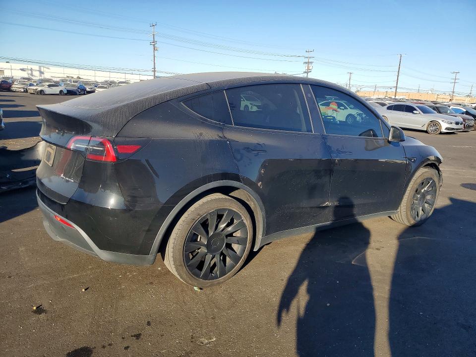 46271796 :رقم المزاد ، 7SAYGDEE4PA029765 vin ، 2023 Tesla Model Y مزاد بيع