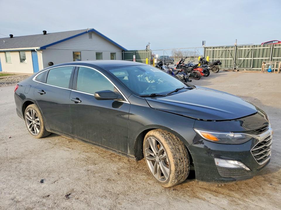 Продажа на аукционе авто 2021 Chevrolet Malibu, vin: 1G1ZD5ST0MF028246, номер лота: 45751896