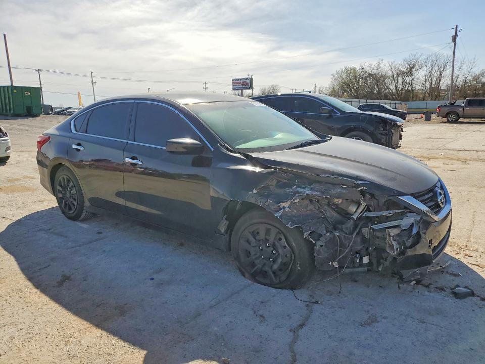 2018 Nissan Altima მანქანა იყიდება აუქციონზე, vin: 1N4AL3AP3JC129669, აუქციონის ნომერი: 46147926