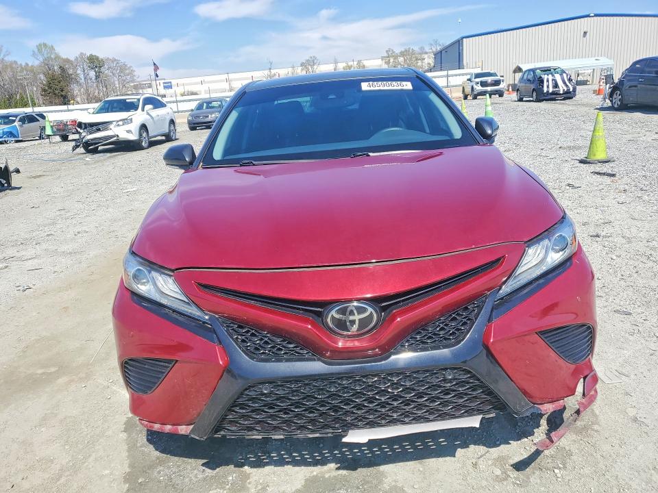 Продаж на аукціоні авто 2018 Toyota Camry, vin: 4T1B61HK1JU657477, номер лоту: 46590636