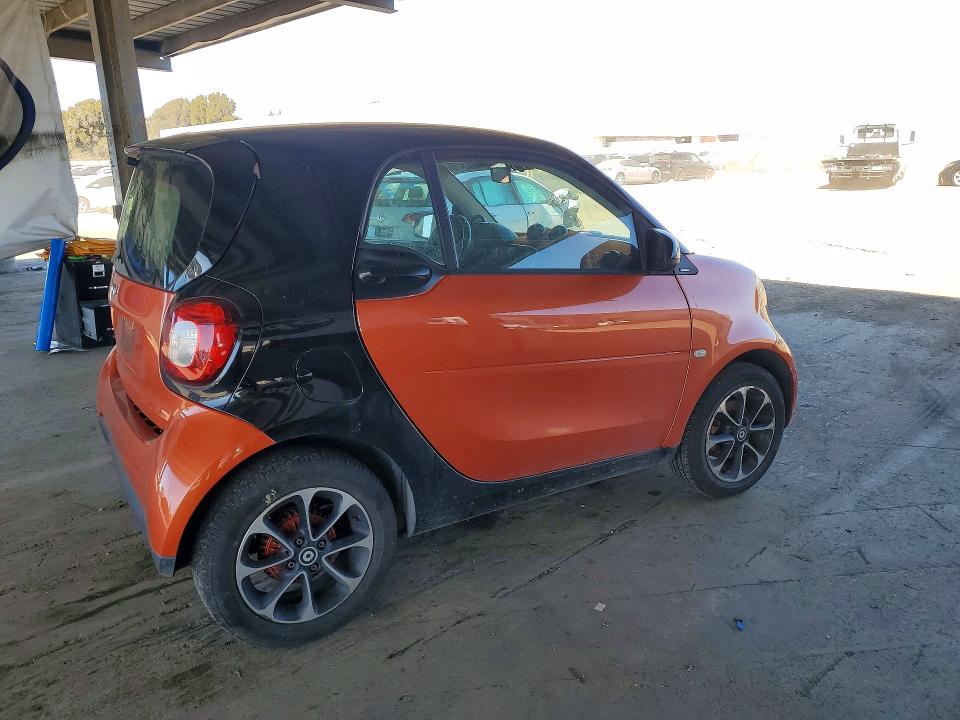 Продажа на аукционе авто 2016 Smart Cars Fortwo, vin: WMEFJ5DA1GK059517, номер лота: 46003416