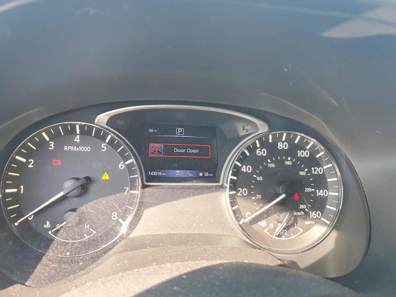 47693856 :رقم المزاد ، 5N1DR2MN5JC615227 vin ، 2018 Nissan Pathfinder مزاد بيع