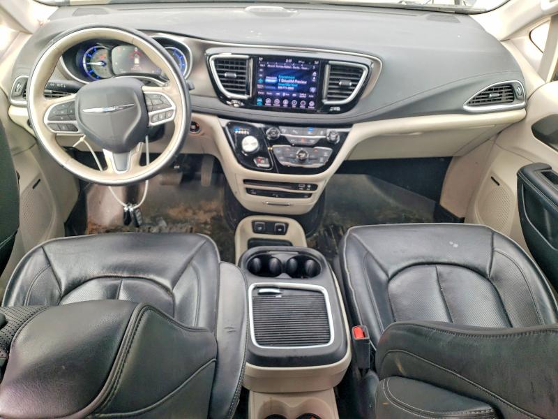 79076225 :رقم المزاد ، 2C4RC1N79JR339793 vin ، 2018 Chrysler Pacifica مزاد بيع