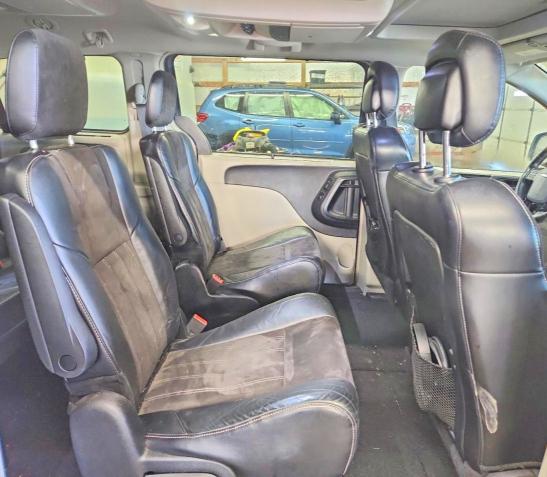 Продажа на аукционе авто 2015 Chrysler Town & Country, vin: 2C4RC1JG0FR731798, номер лота: 46139766