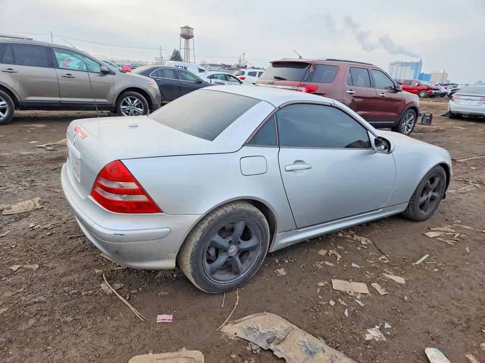 Продажа на аукционе авто 2001 Mercedes-benz Slk, vin: WDBKK65F91F221323, номер лота: 46832376