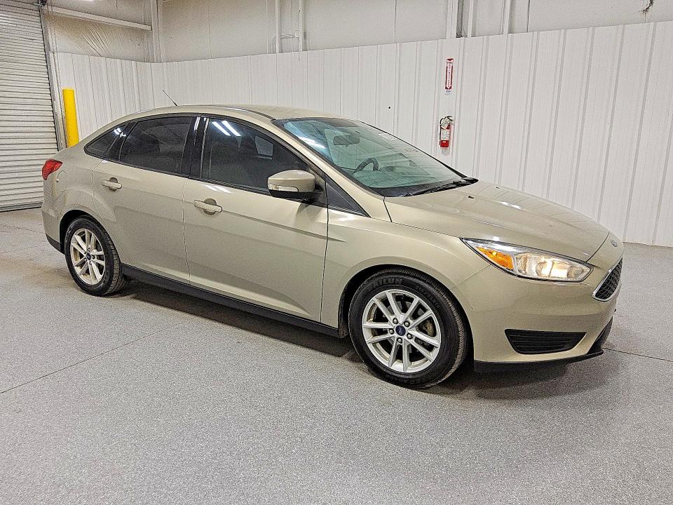 Продажа на аукционе авто 2015 Ford Focus, vin: 1FADP3F21FL211132, номер лота: 46934076