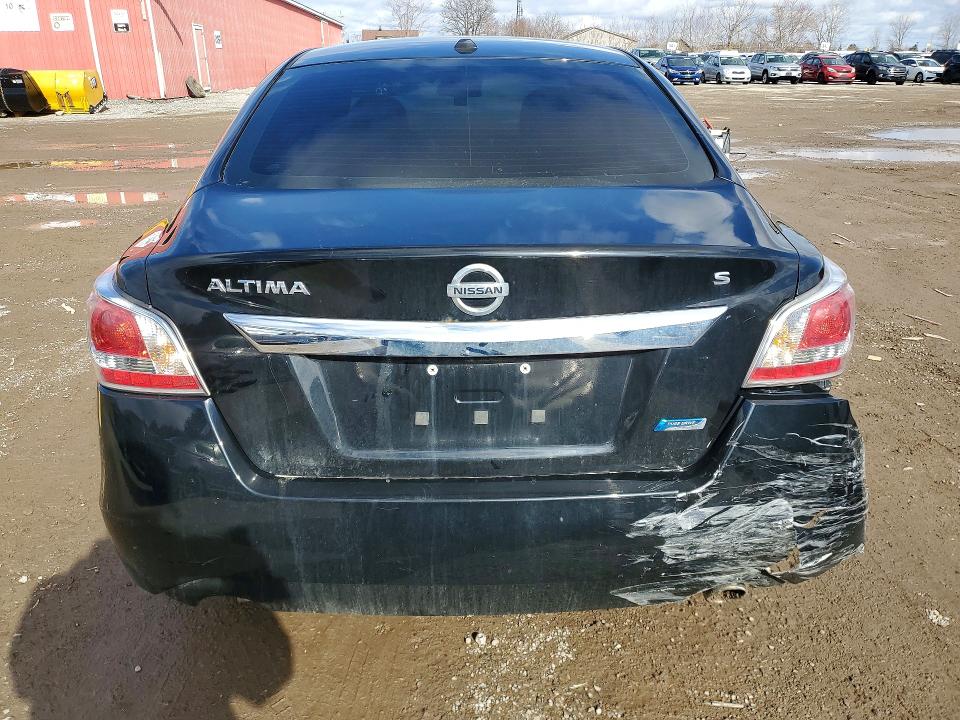 2015 Nissan Altima 2.5 S 4dr მანქანა იყიდება აუქციონზე, vin: 1N4AL3AP2FN875459, აუქციონის ნომერი: 41918126