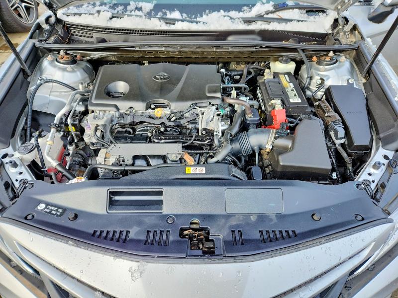 46028646 :رقم المزاد ، 4T1B11HK3JU650545 vin ، 2018 Toyota Camry مزاد بيع
