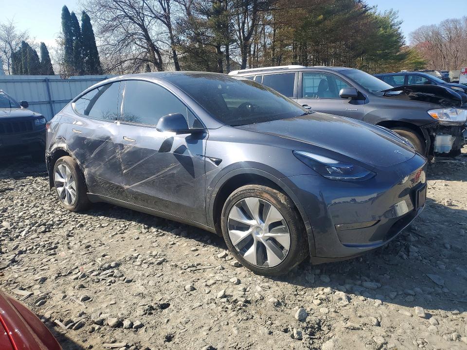 46293546 :رقم المزاد ، 7SAYGAEE8PF809608 vin ، 2023 Tesla Model Y مزاد بيع