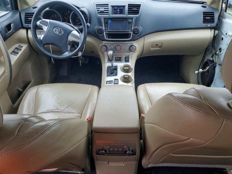 47236526 :رقم المزاد ، 5TDBK3EH2DS210945 vin ، 2013 Toyota Highlander مزاد بيع