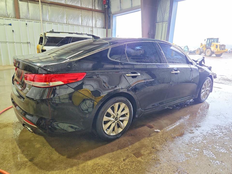Aukcja sprzedaży 2018 Kia Optima, vin: 5XXGU4L32JG195549, numer aukcji: 79828125