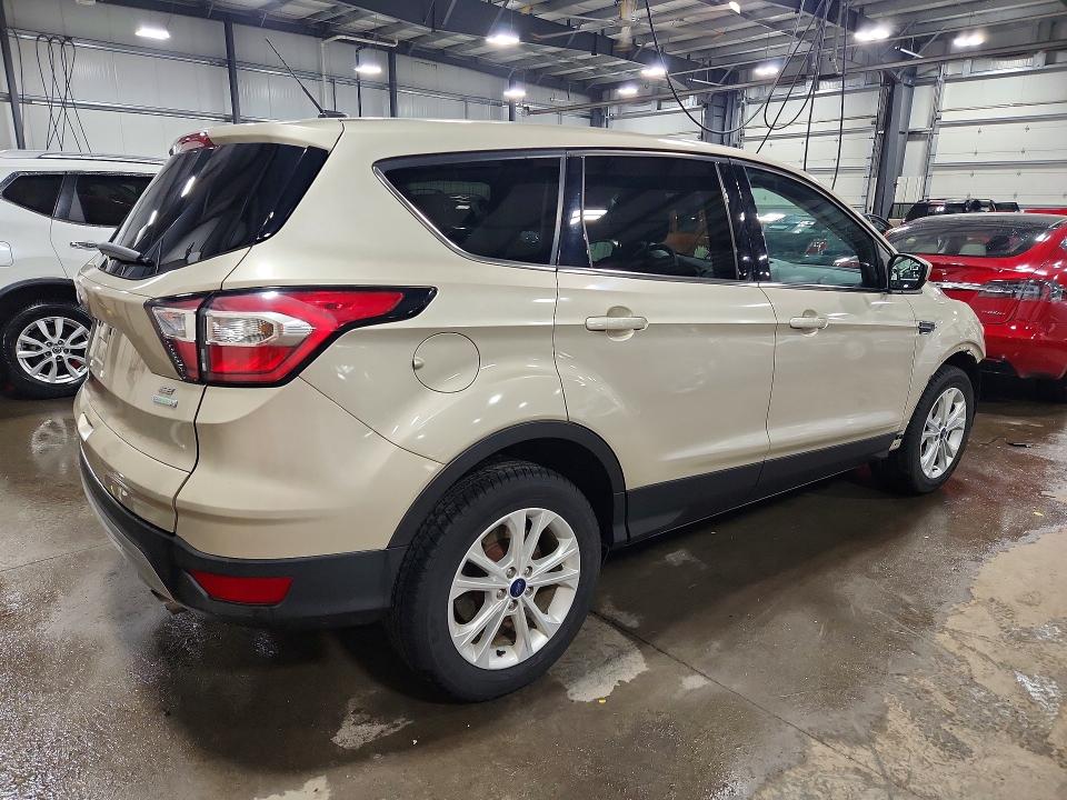 48117716 :رقم المزاد ، 1FMCU0GDXHUC30686 vin ، 2017 Ford Escape مزاد بيع