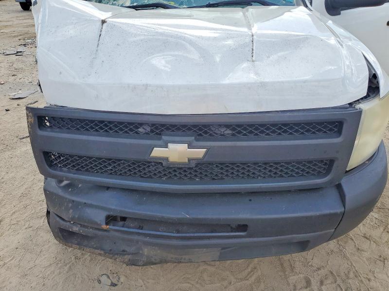 41584686 :رقم المزاد ، 1GCPCPEXXAZ264229 vin ، 2010 Chevrolet Silverado مزاد بيع