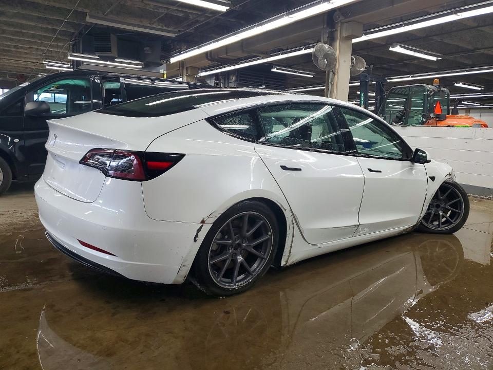 Продажа на аукционе авто 2022 Tesla Model 3, vin: 5YJ3E1EAXNF368619, номер лота: 46175886
