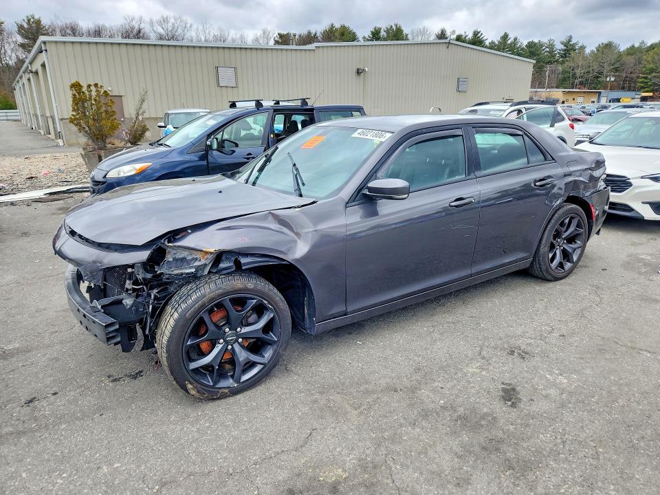 2021 Chrysler 300 მანქანა იყიდება აუქციონზე, vin: 2C3CCABG3MH545538, აუქციონის ნომერი: 46021806