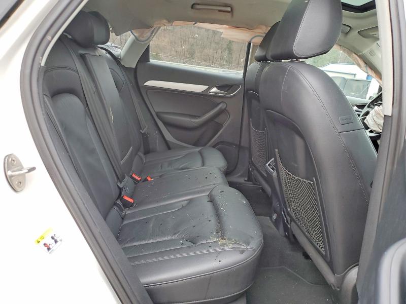 79798215 :رقم المزاد ، WA1ECCFS1HR014630 vin ، 2017 Audi Q3 مزاد بيع