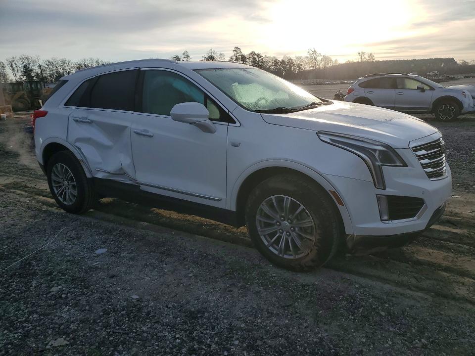 46522926 :رقم المزاد ، 1GYKNBRSXHZ128726 vin ، 2017 Cadillac Xt5 مزاد بيع