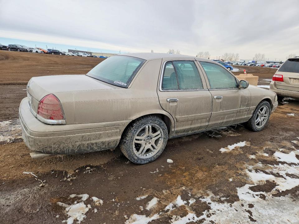 Aukcja sprzedaży 2004 Ford Crown Victoria, vin: 2FAFP74W44X181727, numer aukcji: 46712256