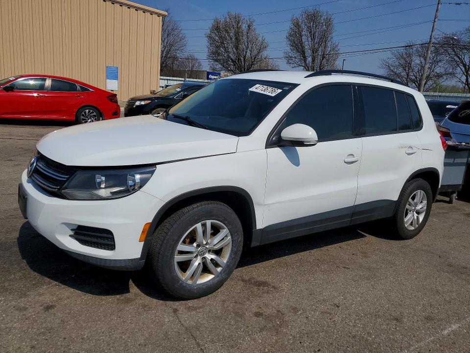 2016 Volkswagen Tiguan მანქანა იყიდება აუქციონზე, vin: WVGBV7AX9GW525236, აუქციონის ნომერი: 47136786