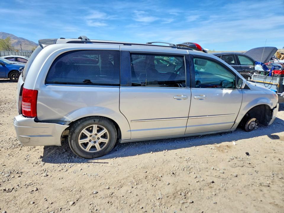 Продаж на аукціоні авто 2010 Chrysler Town & Country, vin: 2A4RR5D14AR412775, номер лоту: 47423656