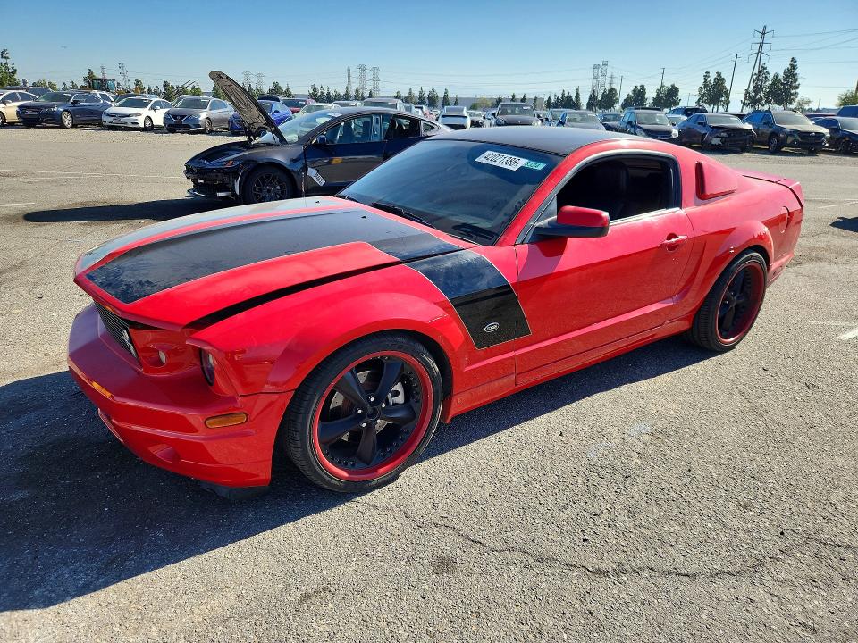 42021386 :رقم المزاد ، 1ZVHT82H275255559 vin ، 2007 Ford Mustang مزاد بيع