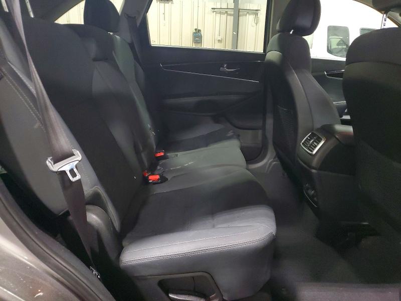 2016 Kia Sorento მანქანა იყიდება აუქციონზე, vin: 5XYPGDA38GG037604, აუქციონის ნომერი: 45949496