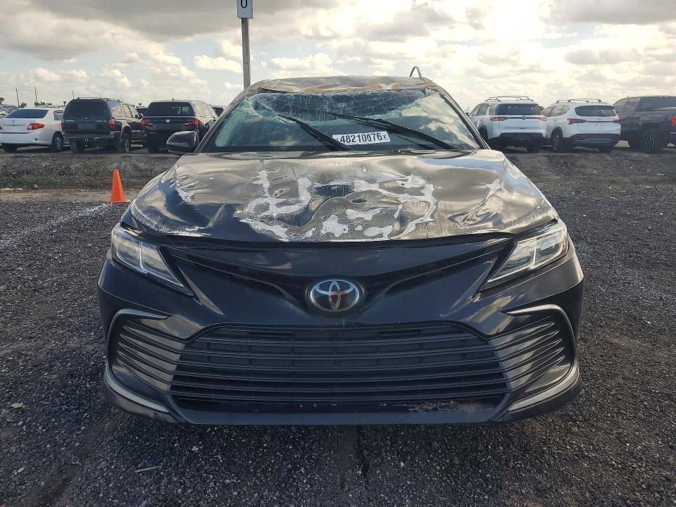2022 Toyota Camry მანქანა იყიდება აუქციონზე, vin: 4T1C11AK4NU656780, აუქციონის ნომერი: 48210076