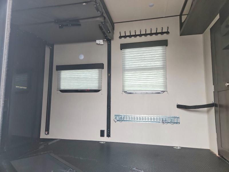 79345615 :رقم المزاد ، 573TM3424N1218144 vin ، 2022 Grand Desi Momentum مزاد بيع